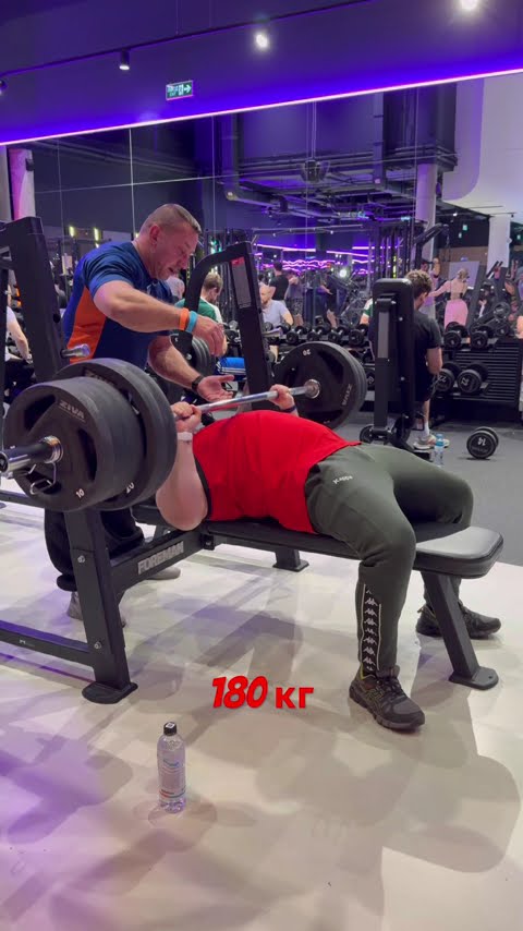 Превью: 180 кг жим лежа #rammstein #metal #rock #marakasi #song #spotify #powerlifting