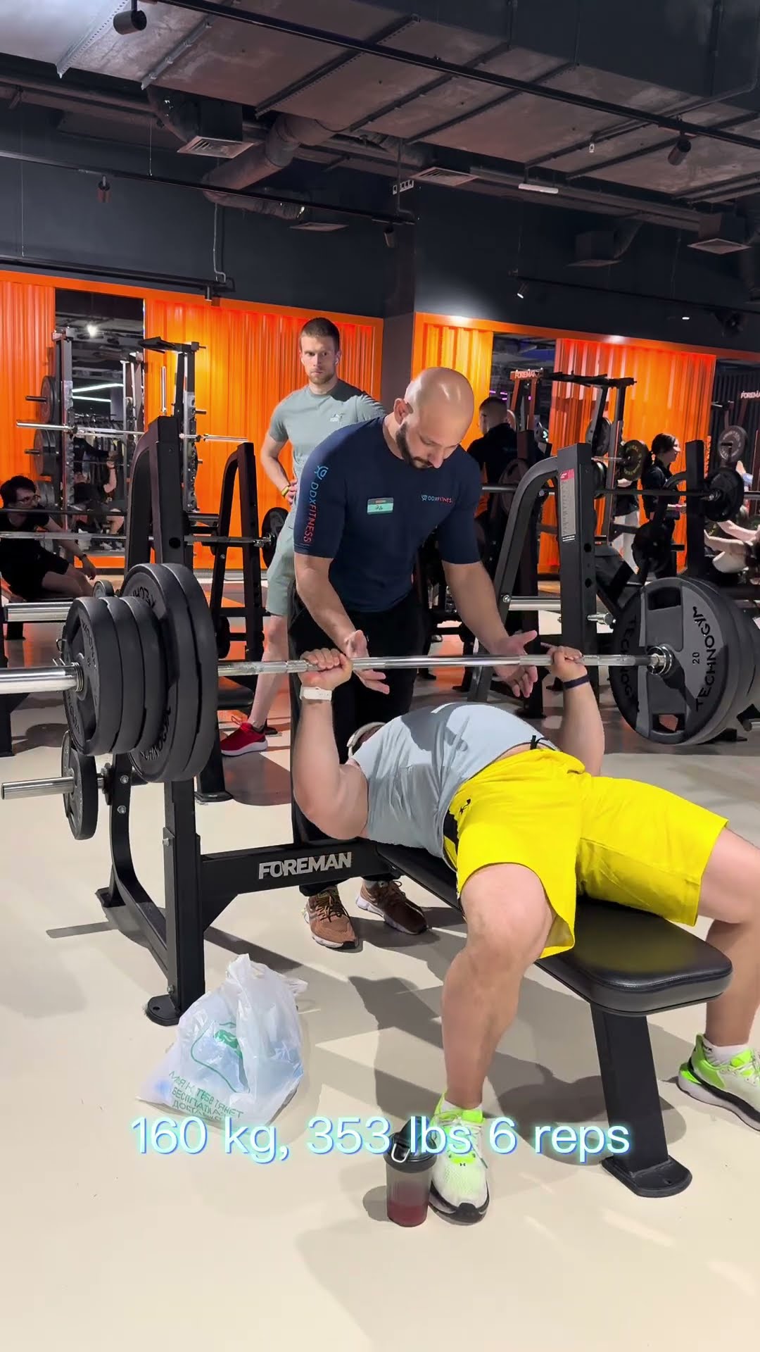 Превью: Жим лежа 160 кг на 6 раз #marakasi #motivation #жимлёжа