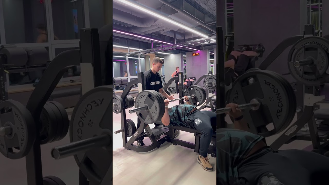 Жим лежа 140 кг на 11 раз #music #punk #marakasi #жимлёжа #качать #motivation #гайд #powerlifting