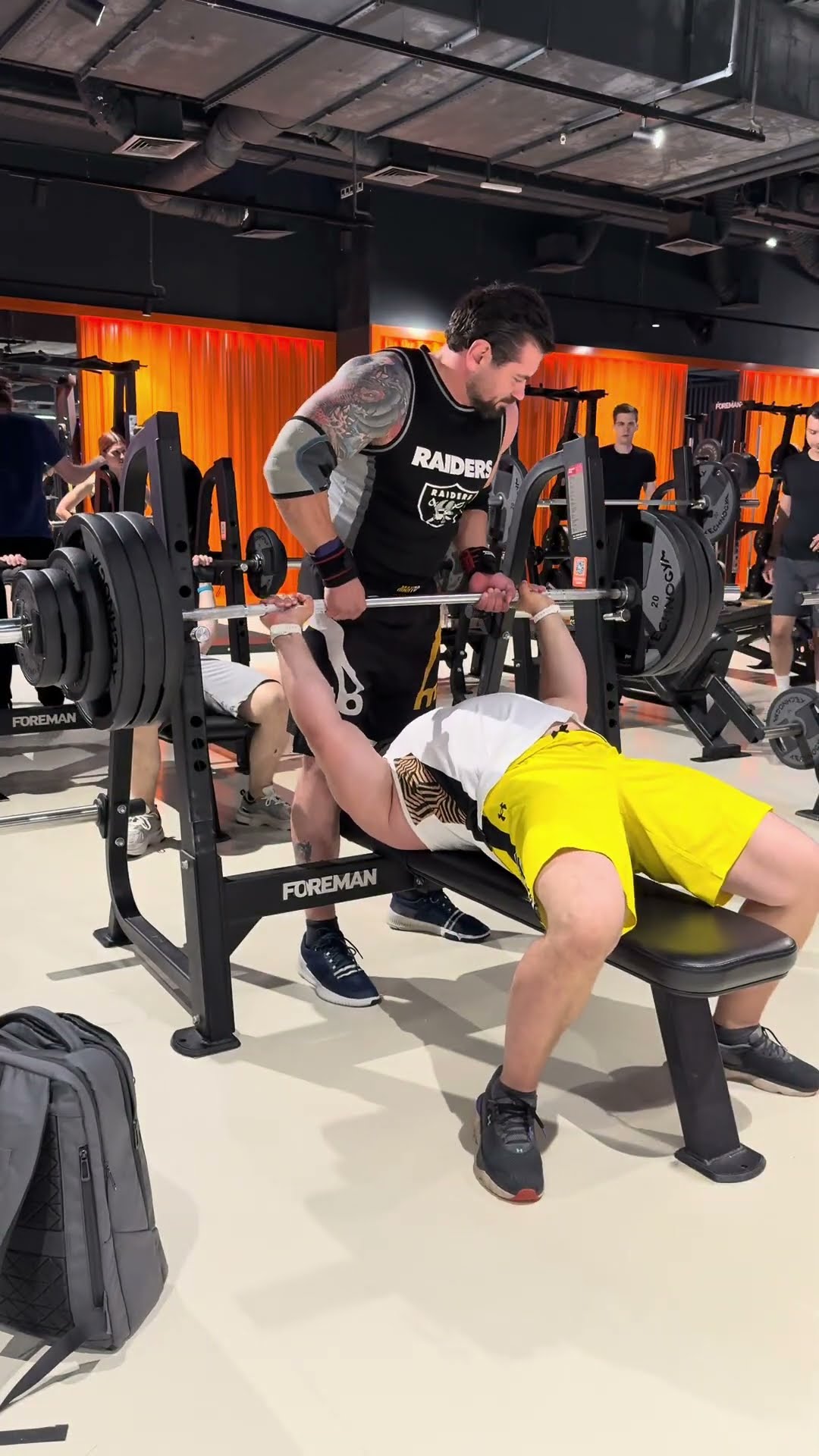 Превью: Неудачный жим лежа 180 кг #gym #motivation #sports #marakasi #жимштанги #жимлёжа #bench