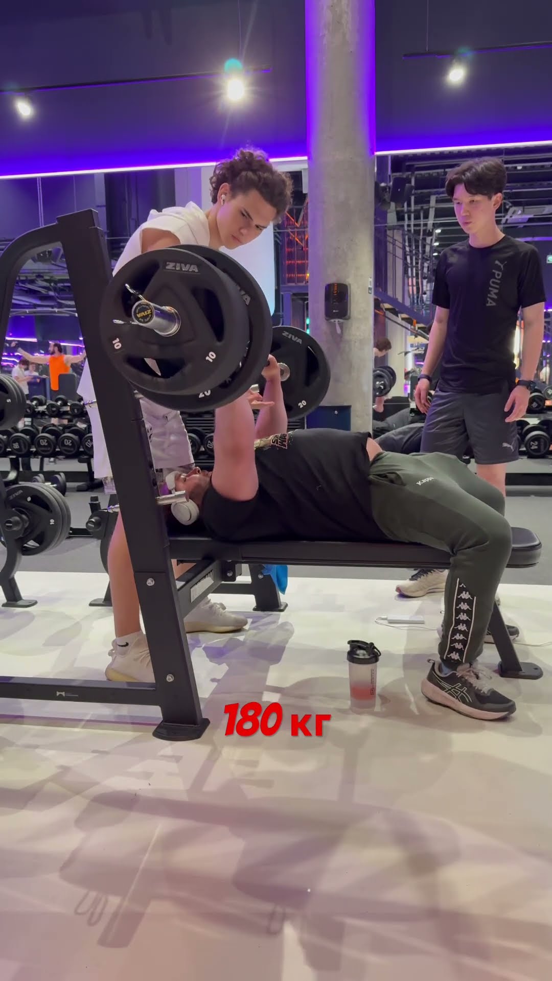 Превью: 180 кг на 3 раза жим лежа #music #beats #shorts #benchpress #marakasi #жимштанги
