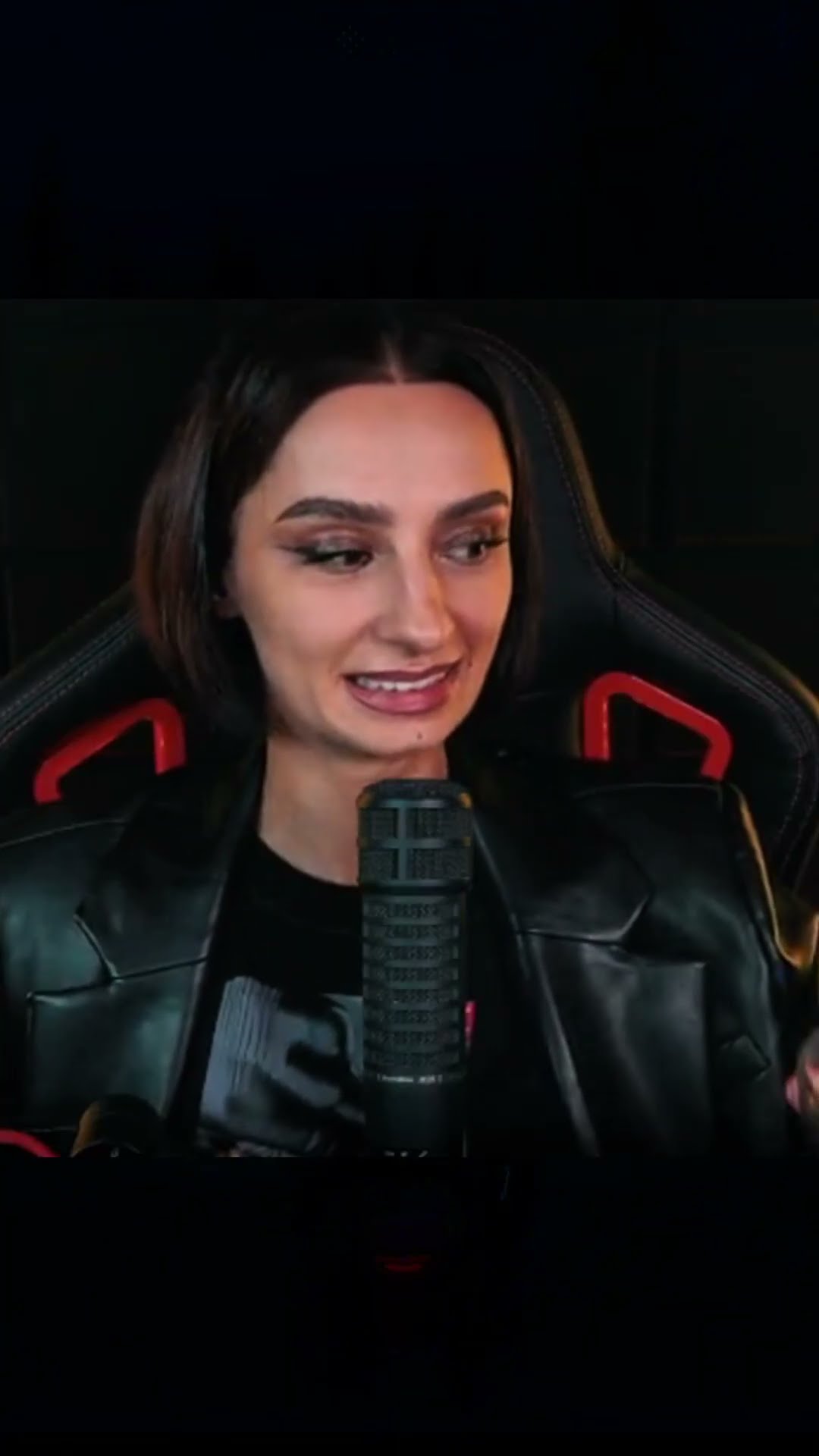 Превью: ЧАТ ОБВИНИЛ В АЛКОГОЛИЗМЕ