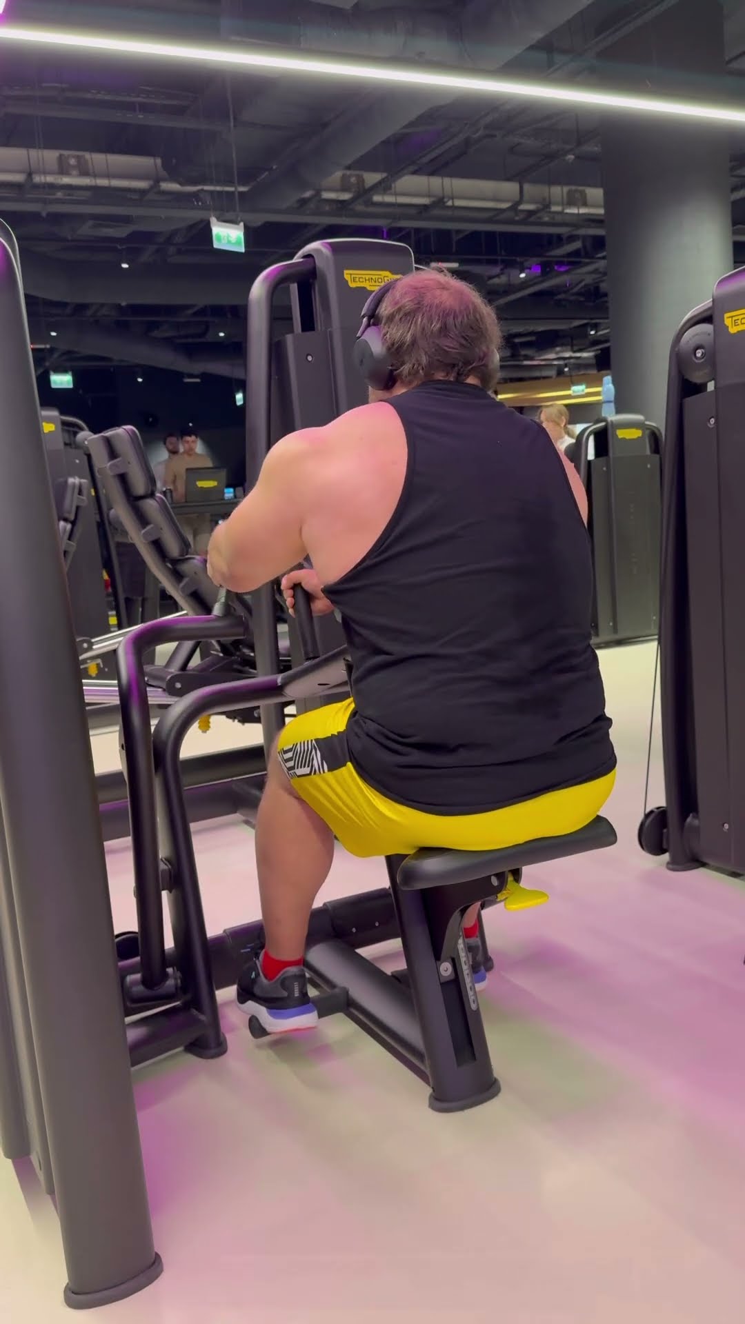 Превью: Прокачка спины от маракаси #marakasi #спина #спортзал #gym