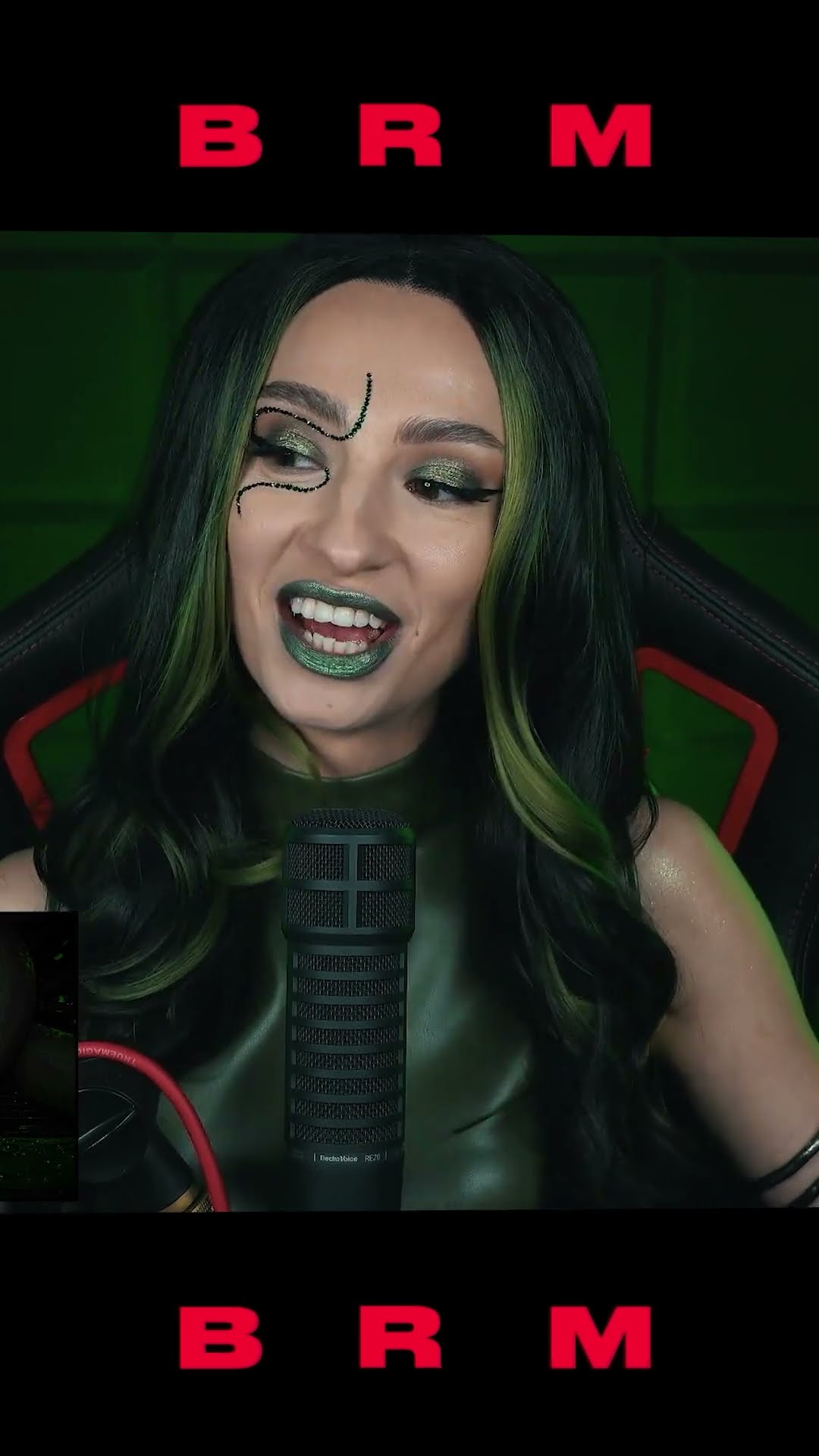 Превью: ГОД НОВЫЙ, НО ЧАТ ТОТ ЖЕ | BRM В MISIDE #twitch #brm #стримерша #юмор #мем